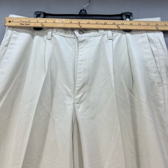 NWT Dockers Khaki Pants Men's 38X32 Classic Fit Pleated Front No Wrinkle Twill - Picture 3 of 16